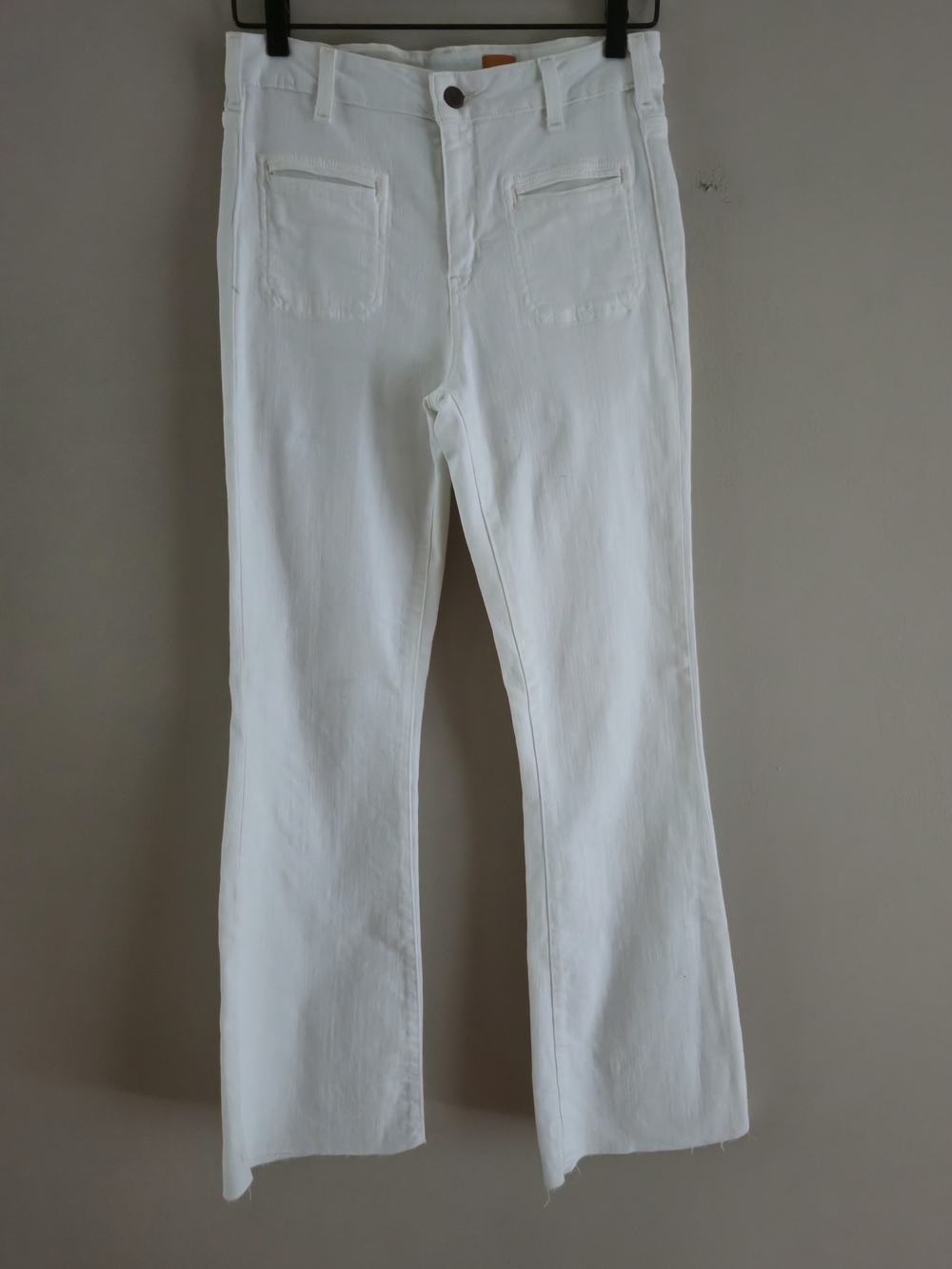 Pilcro and the Letterpress Script High Rise White Flare Raw Hem Jeans Size 27